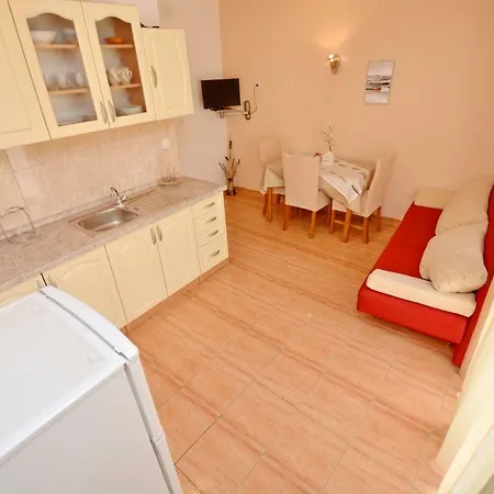 Nardela Apartment *