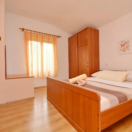 Nardela Apartment *