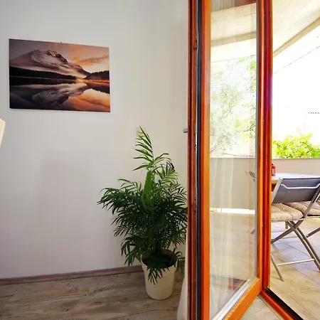 Nardela Apartment *