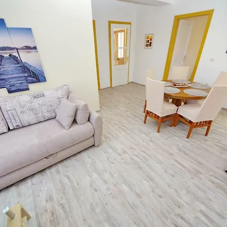 Apartment Nardela Biograd Na Moru